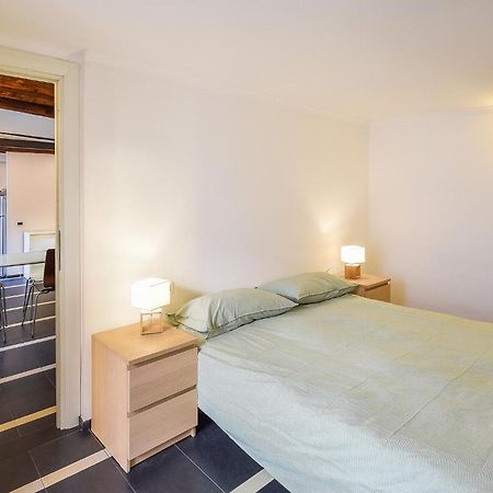 Beautiful Apartment In Genova With Kitchenette Eksteriør billede